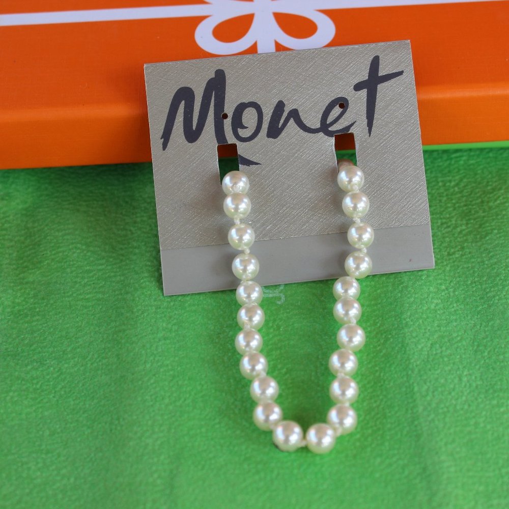 🤍 NEW Monet Pearl Bracelet with Clasp